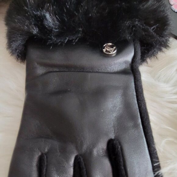 ADRIENNE VITTADINI  Gloves Touch Screen Technology NWT 903 - Picture 3 of 5